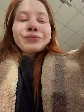 SlavicCandy - flash boobs in public city mall