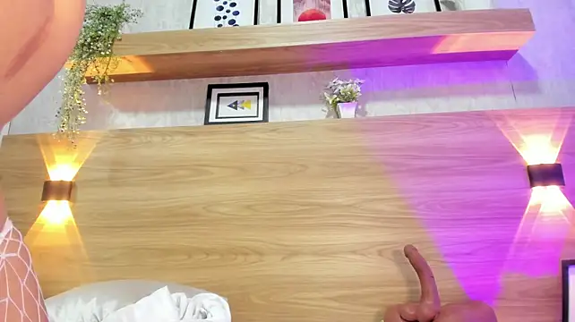 MilyClem - Spanking pussy🍒