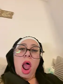 Queenlo_xxx