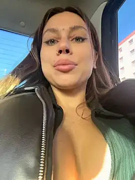 Jucie_Boom - 🥵SHOW MY TONGUE TO TAXI DRIVER