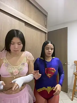Duoxxvenus - Dildo en pussy