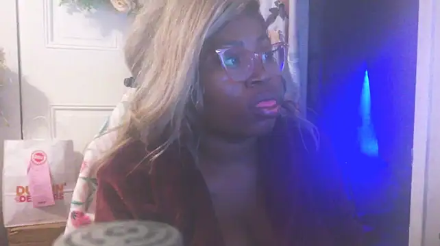 Nastydianastrips - SQUIRT ON YOUR VIBRATOR FOR US RIGHT NOW