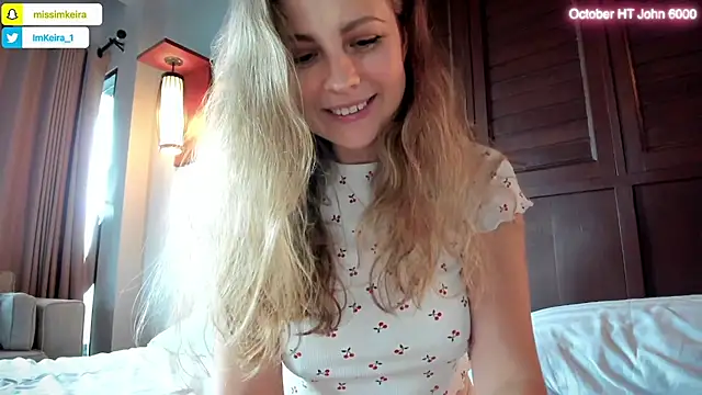 ImKeira - Topless dance