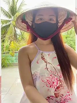 My_Melodyy - Make me cum pussy in public garden 🪴 😈
