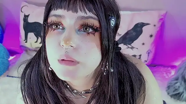 BizzyNoar - deep throat and full salia