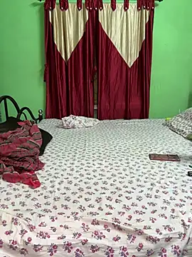 Little_hot_angle - Full face in front of you all