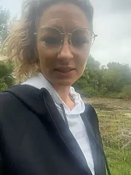 Miss__Nikita - Shake my ass
