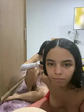 Duoxxvenus - Dildo en pussy