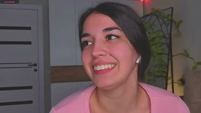 MollyGilberg - 💥Flash boobs💥