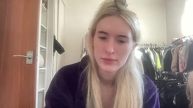 Mayaahart - remove bra and nipple show