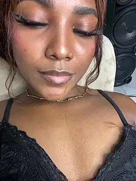 NatazhaQueen - Twerking naked in front of the window