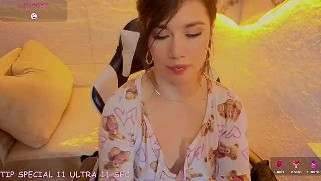 Violetta_jhonson_a - Oil tits + pinching nipples!