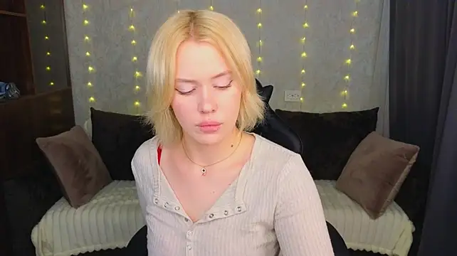 MelissaAvis - add fake cum on panties