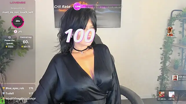 Sara_Devills - stand up and show your outfit