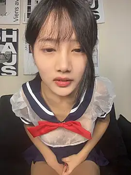 Xiaoxiao1001 - 戴项圈口球的小母狗