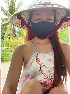 My_Melodyy - Make me cum pussy in public garden 🪴 😈