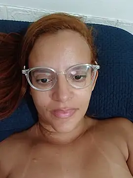 Gabi_Marquez - Brincando com os seios
