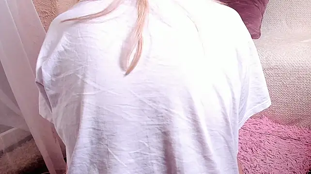 Amelia_lili - spank breasts