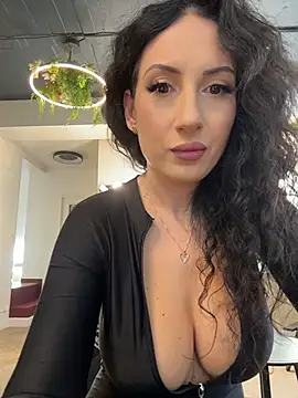 BeckyShineX - Make Me Feel Like a Queen👑
