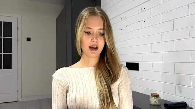 ZaidaSchwarten - 67 boobs🥰