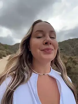Mona_Plus - Squirt through leggings🥵💦LT wins video