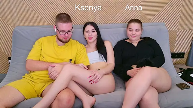 Ksenny - threesome sex + creampie