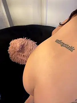 Nickky__ - Fuck my ass with vibrating spinel😈
