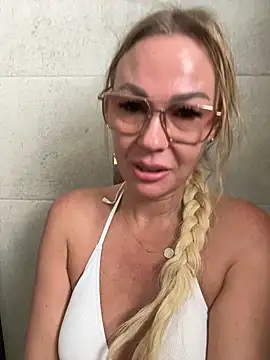 Michele_nolimi - show boobs