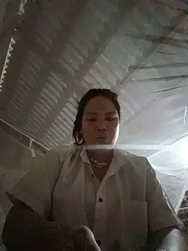 Sophia3434 - Tôi là một cô gái nghèo xin hãy giúp tôi
