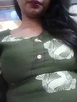 Avii5 - Showing boobs