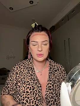 OliviaaFischer - Slap ass 20x +3 Videos