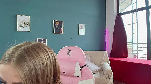 GlowingBlondie - Unlimited toy control Cumshow