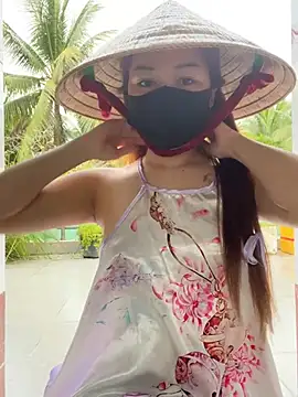 My_Melodyy - Make me cum pussy in public garden 🪴 😈