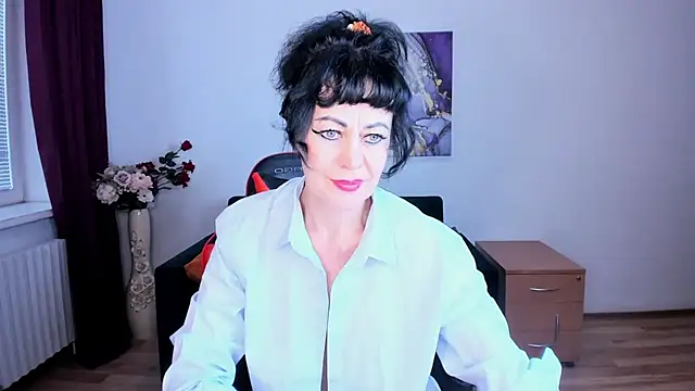 Silvia_Wallec - I'll show you my pussy