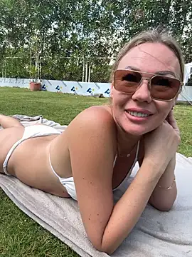 Michele_nolimi - show boobs