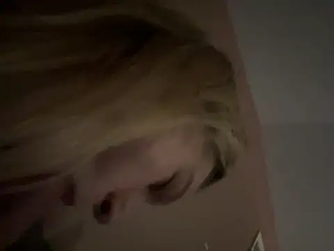 Bonnie-N-Clydd - Facial