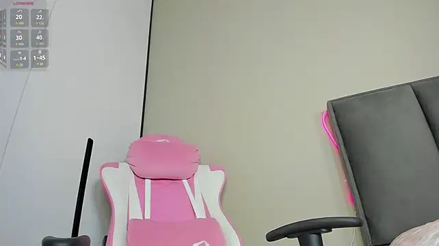 Alice_N_Wooderland - Make my pussy wetter