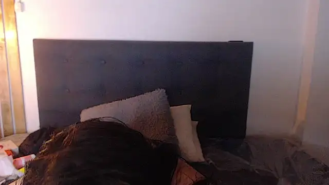 Melodyygirl_ - Plug in ass