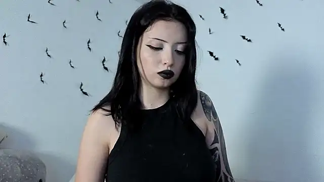 Adeelinee_Devouur