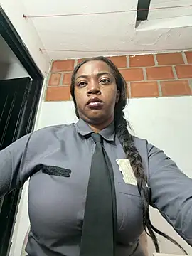 CiaraEbony - naked and big big squirt