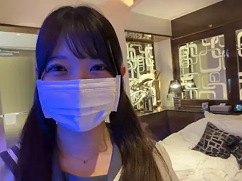 Y-u-r-a-33 - 二人で谷間寄せ💕︎