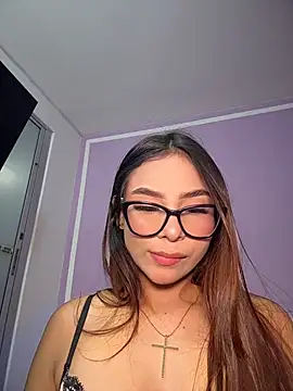Amira_cute2 - Spank your ass X5