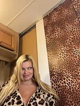 DivaVonTease - Showertime
