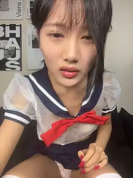 Xiaoxiao1001 - 戴项圈口球的小母狗