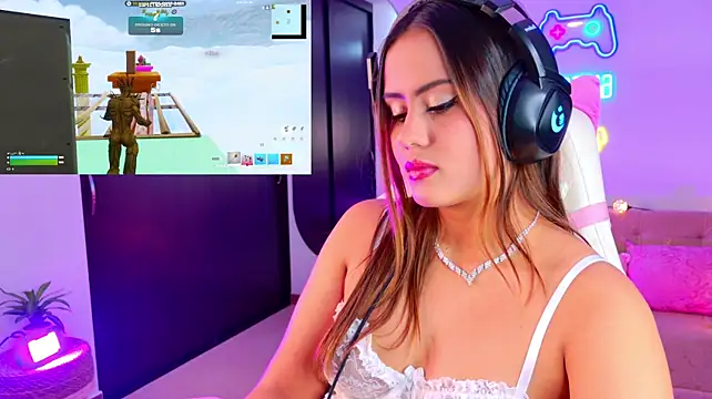 Hailey_martins - Play Naked 🔥