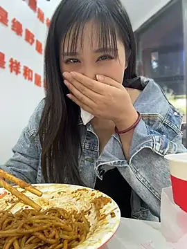 Doreennn - 车上有侄子，带他去剪头发，不能叫