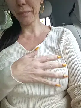Milflovelyxxx - make my pussy fucking hot