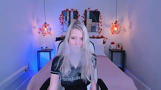 Anita_Hitteys - Suck your fingers