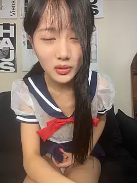 Xiaoxiao1001 - 戴项圈口球的小母狗