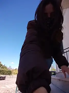 Akemi_rossi - Outdoor giro nudo